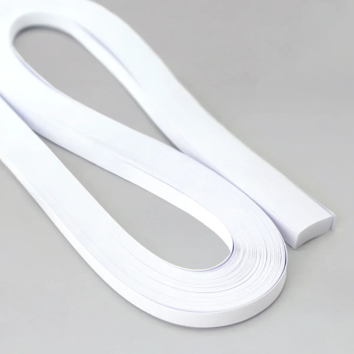 Classic White Heavyweight Outline Quilling Strips 5mm (pack of 50)