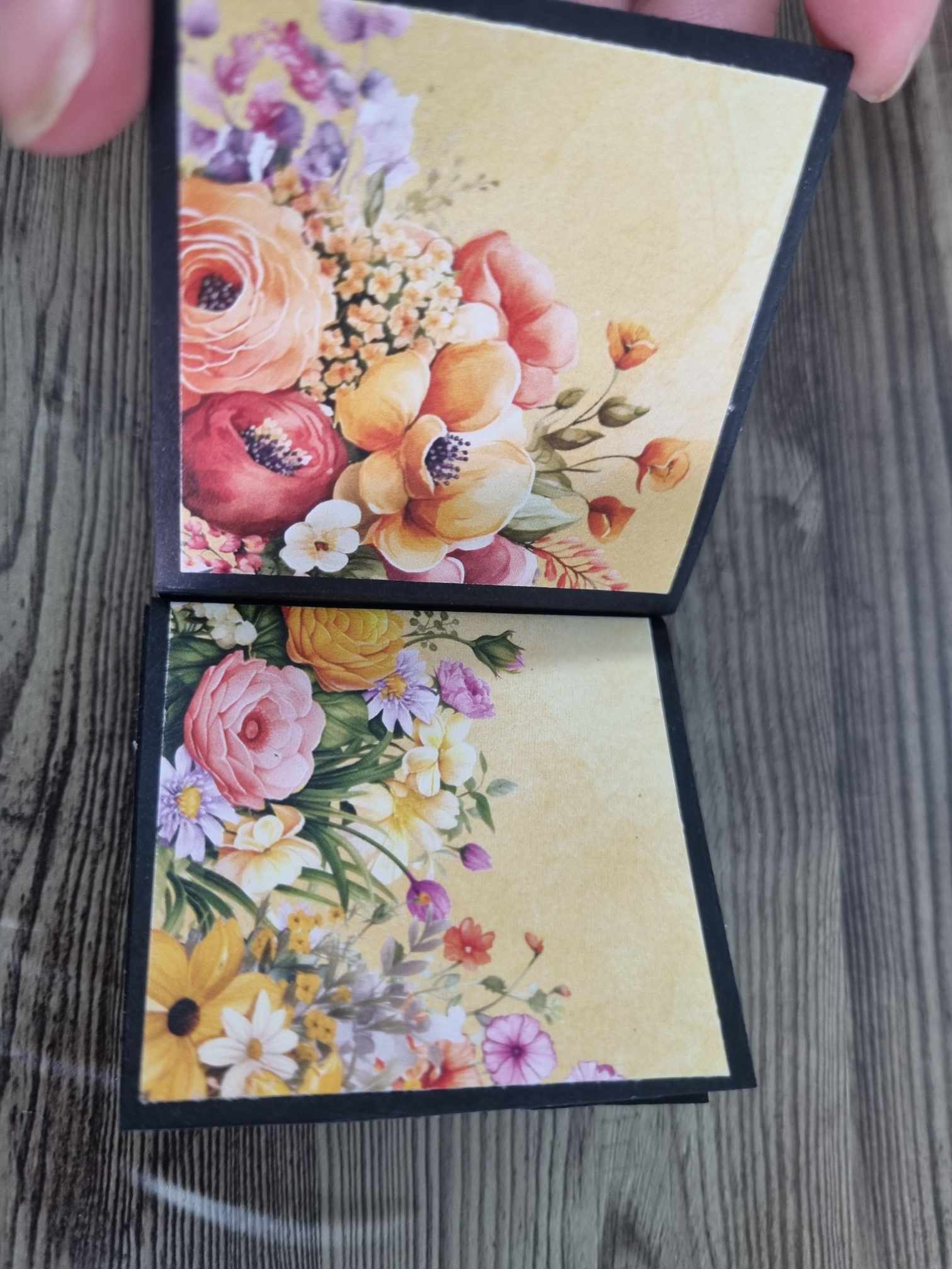 3Quarter Designs Lane Village - Hey Buttercup Florist