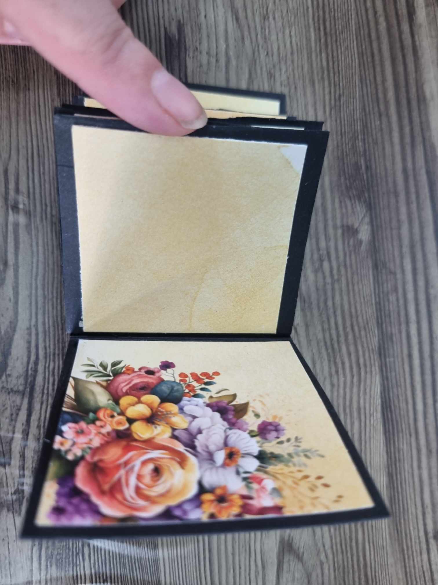 3Quarter Designs Lane Village - Hey Buttercup Florist