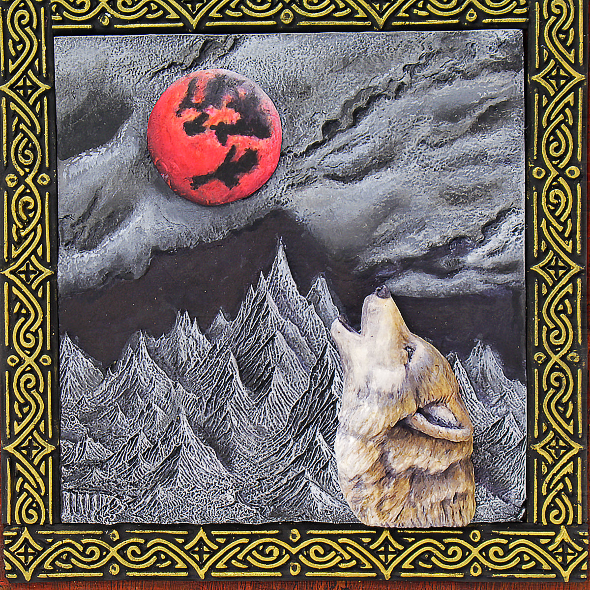 Cosmic Shimmer Wolf Moon Silicone Mould