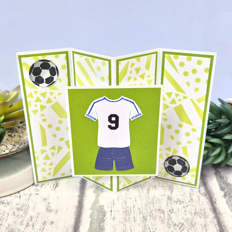 Moonstone Dies - Football Fanatic