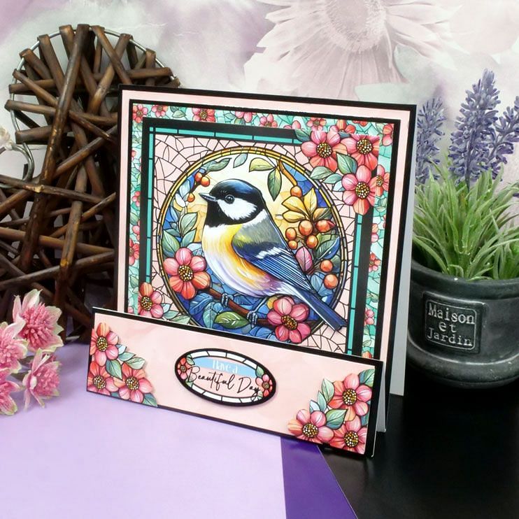 The Square Little Book of Stained Glass Wonderful Wildlife