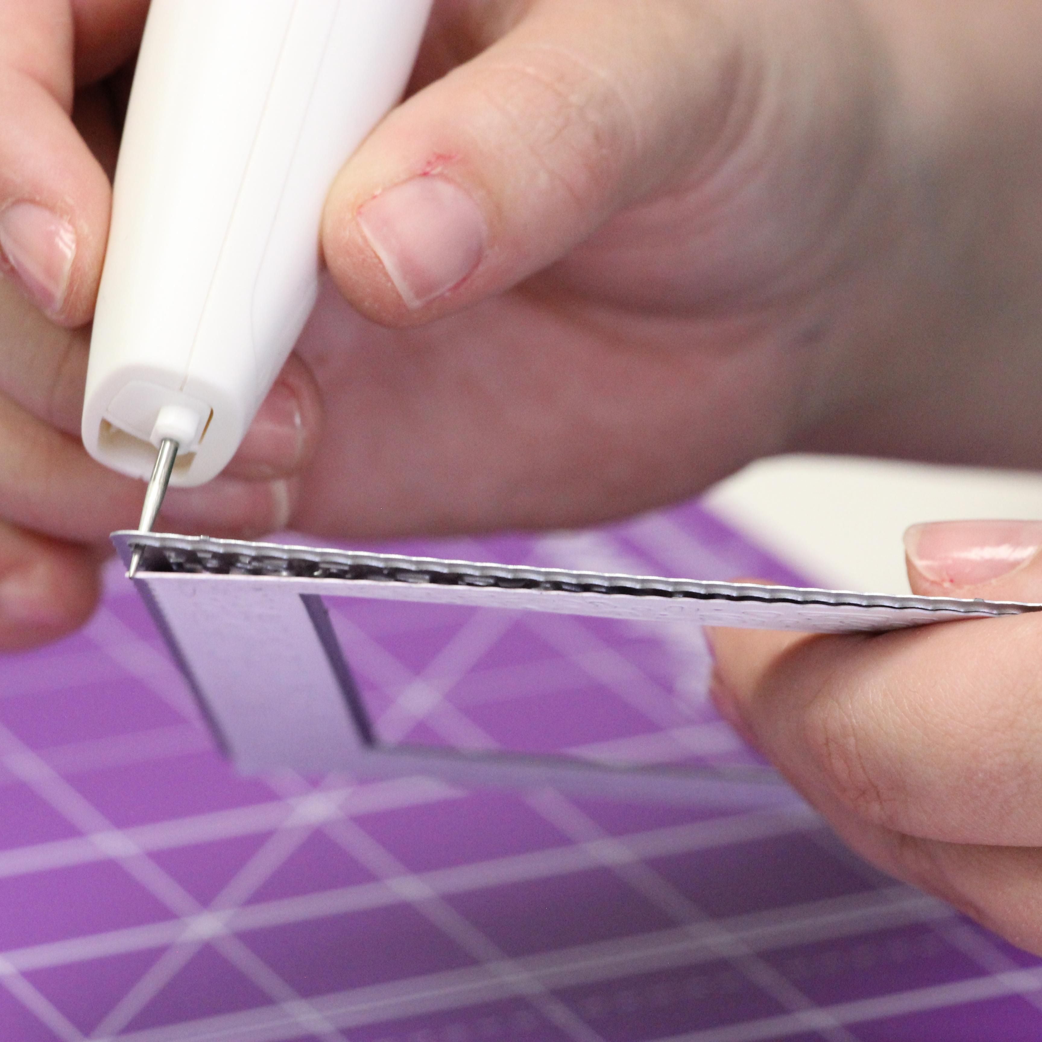 Premier Craft Tools - 3-in-1 Die Brush