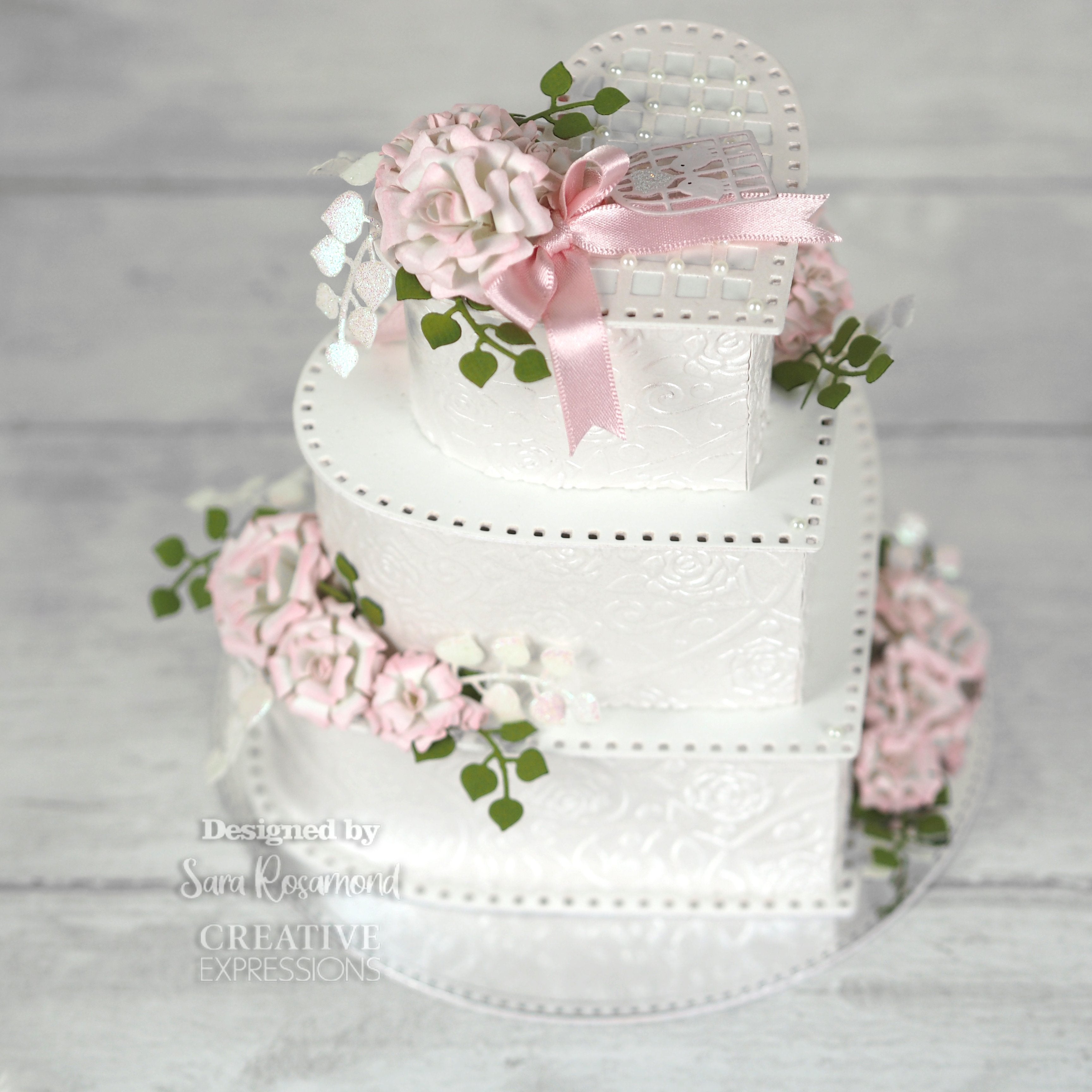 Creative Expressions Sue Wilson Finishing Touches Heart Accessories Craft Die