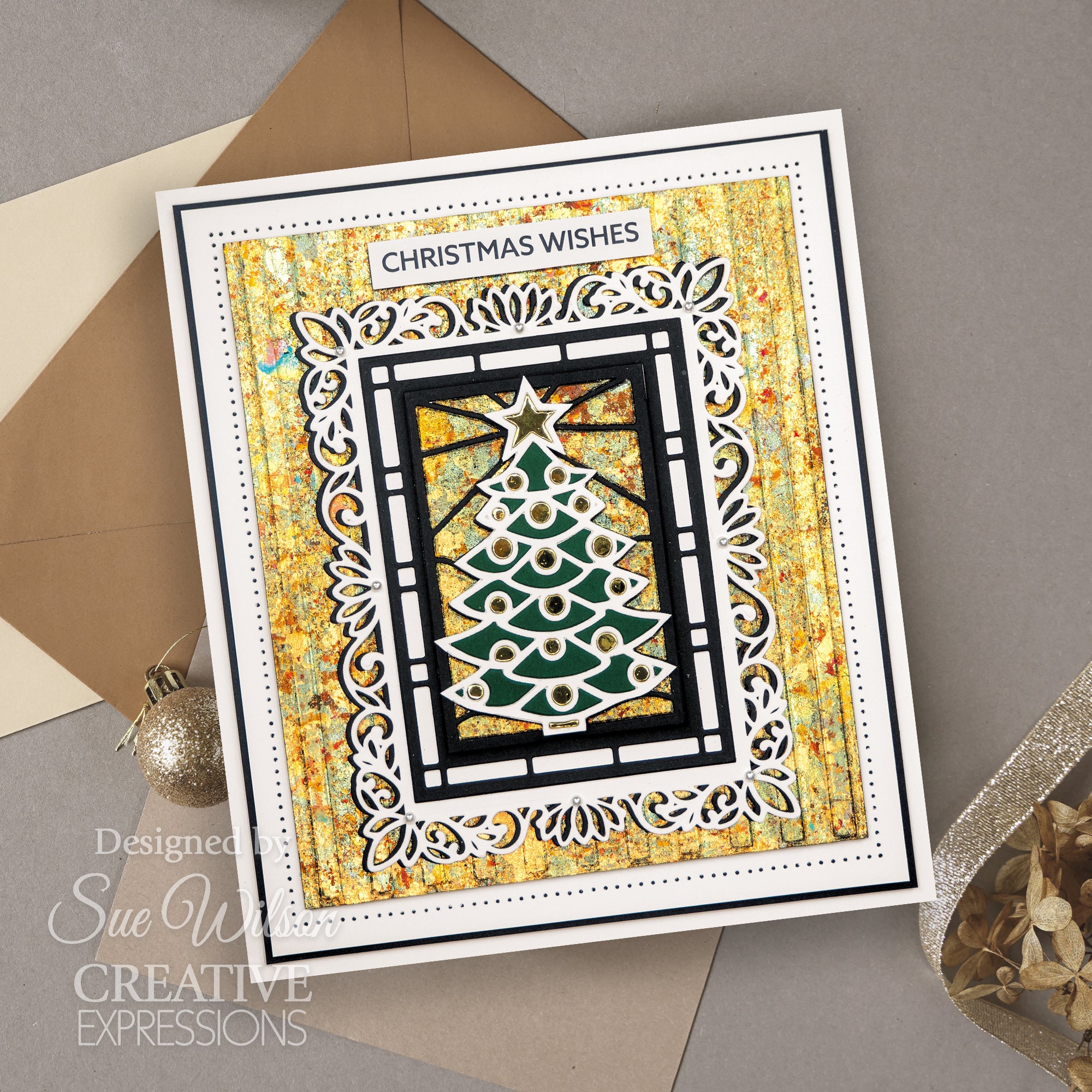 Creative Expressions Sue Wilson Festive Stained Glass Christmas Tree Craft Die