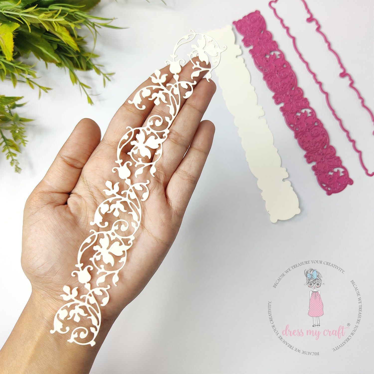 Dress My Craft - Swirly Border - Border Die