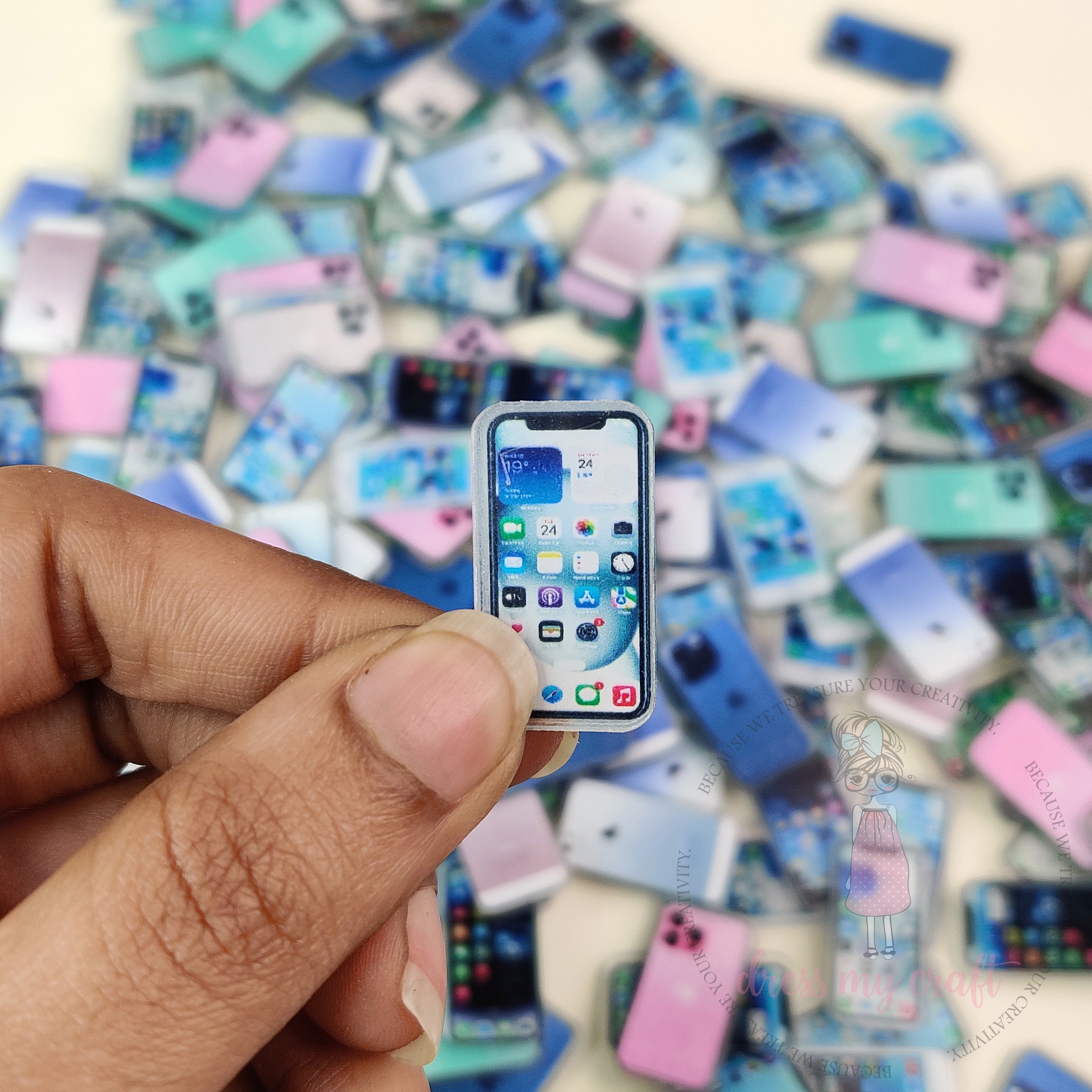 Dress My Craft - Mini Smartphone Acrylic Charms
