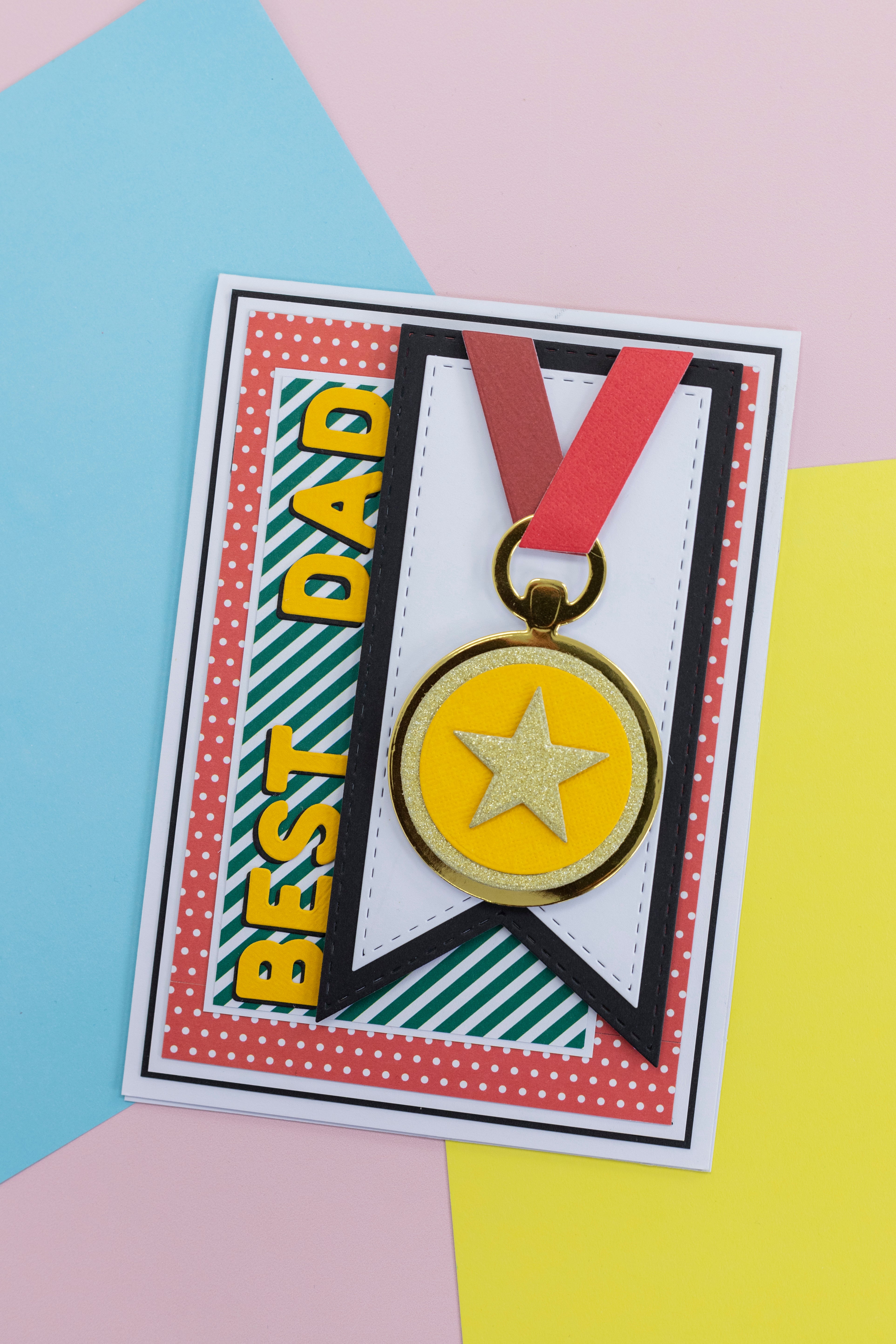 Crafter’s Companion Celebrate Good Times Collection Metal Die - Medal 