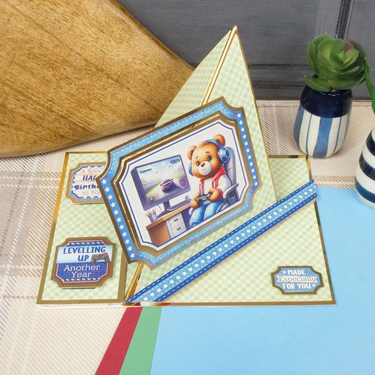 Crafting with Hunkydory Project Magazine - Issue 83