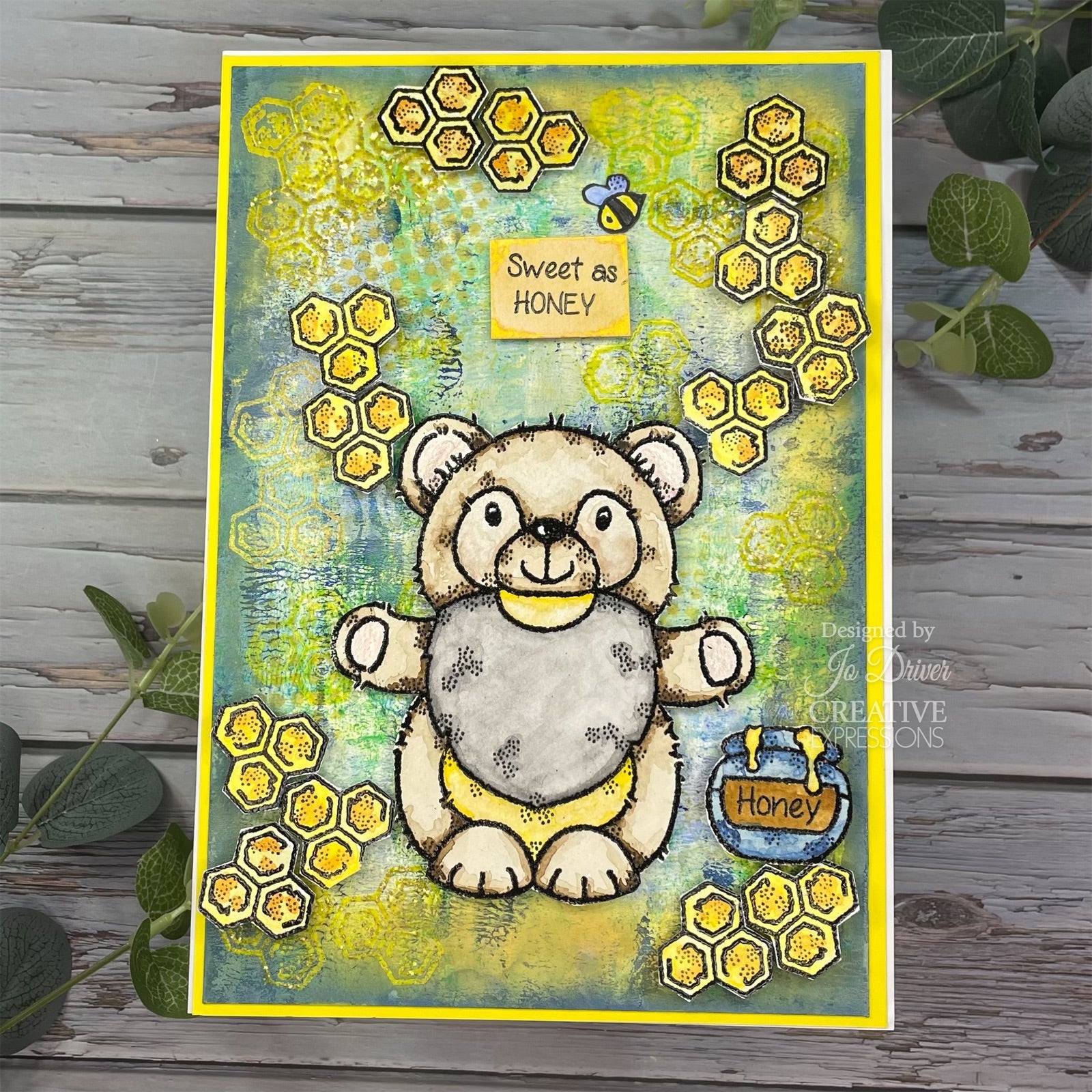 Woodware Clear Singles Honey Bear Gnome 4 in x 6 in Stamp Set
