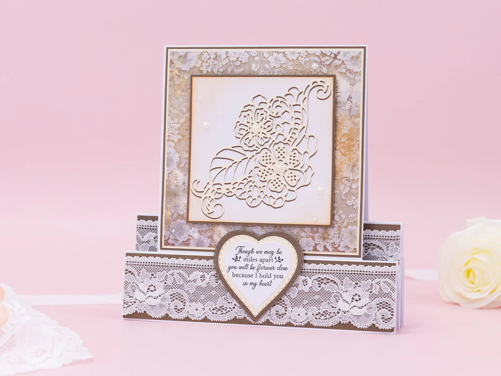 Sara Signature Antique Lace - Banners & Heartfelt Sentiments Stamp Set