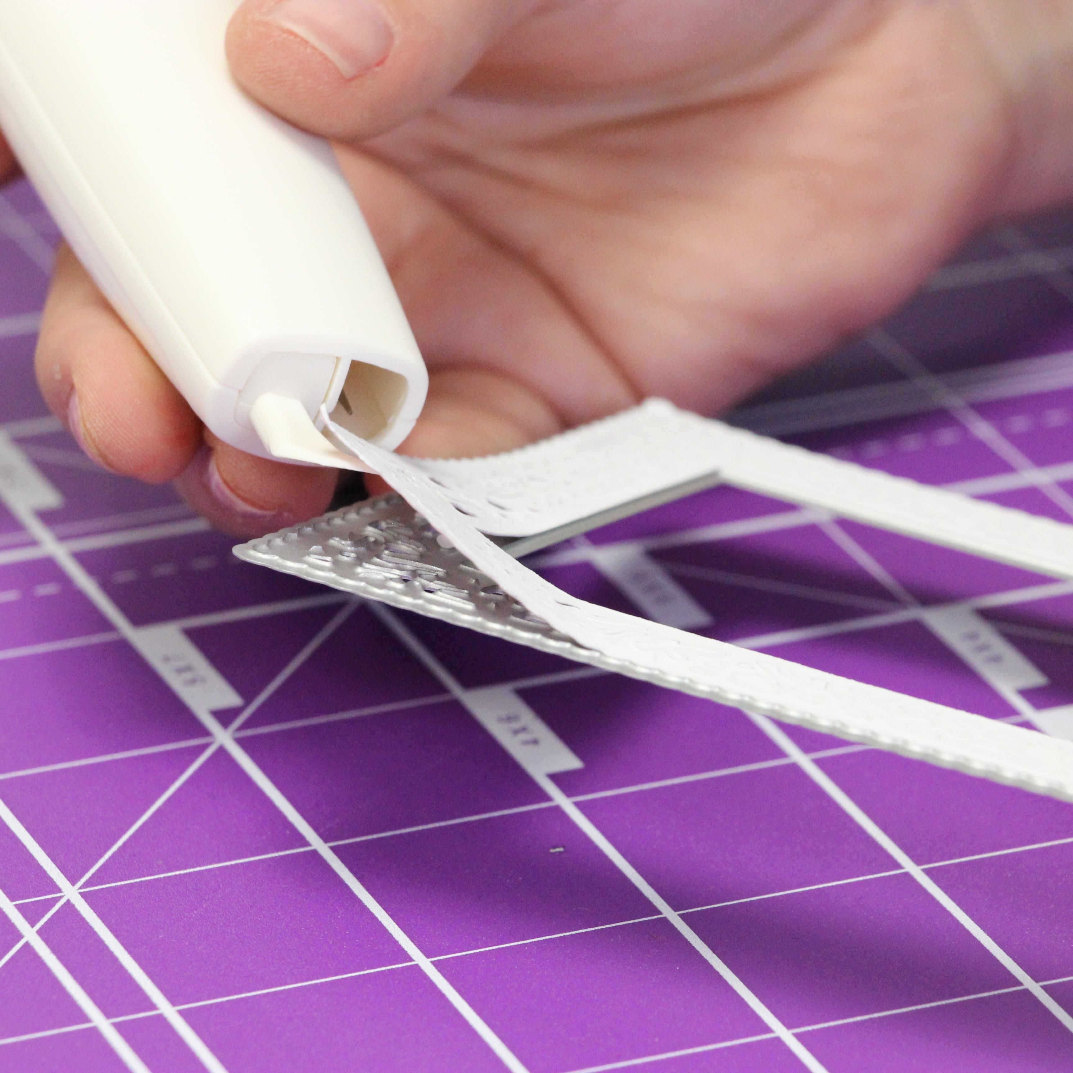 Premier Craft Tools - 3-in-1 Die Brush