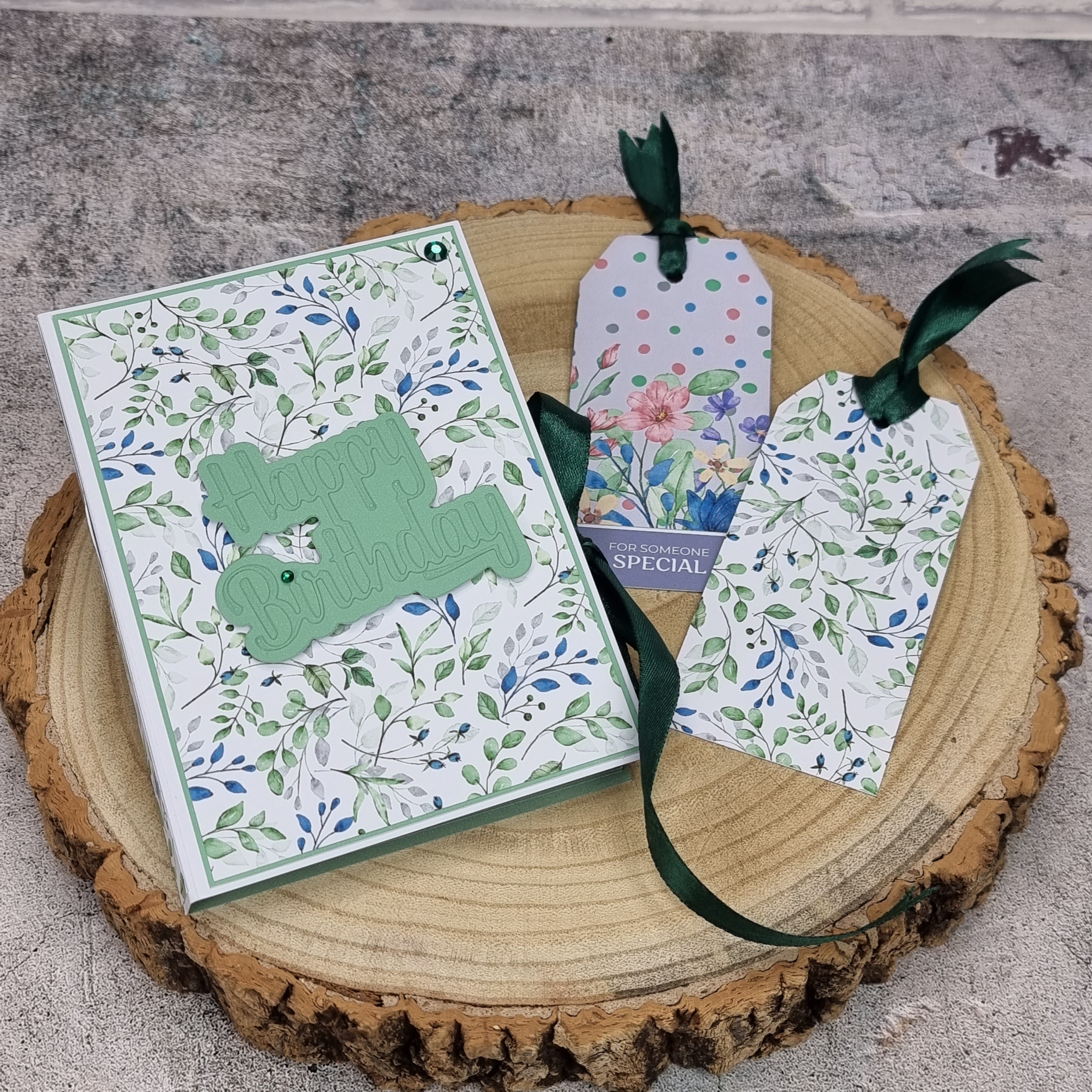 The Paper Boutique Sunny Gardens 8 in x 8 in Decorative Paper Pad