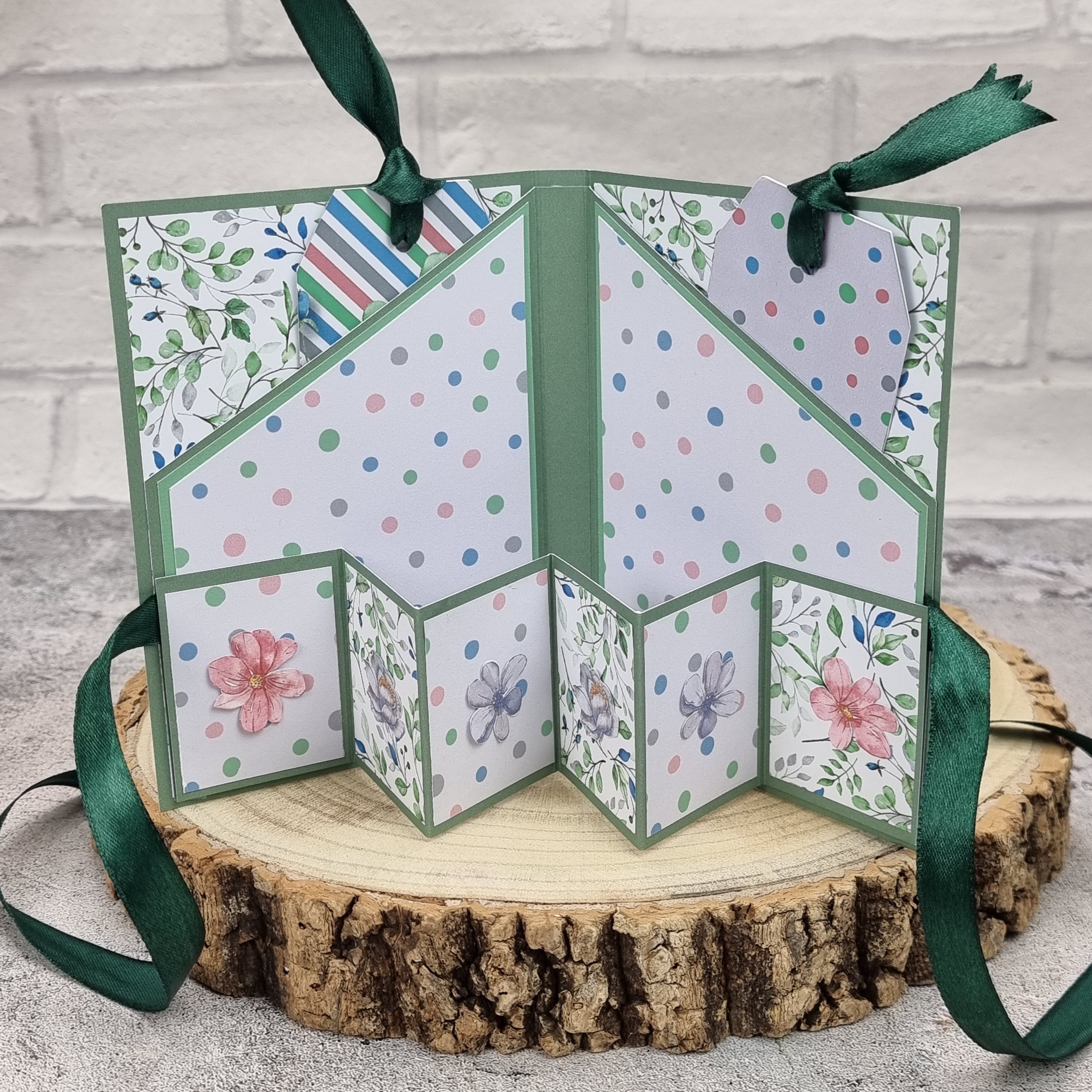 The Paper Boutique Sunny Gardens 8 in x 8 in Colour Card Pad