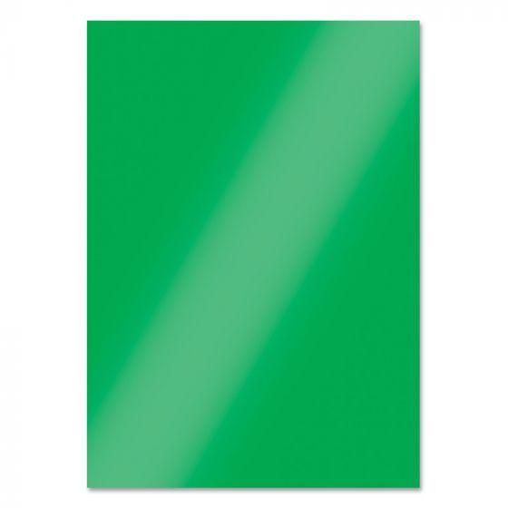 #Colour_emerald green